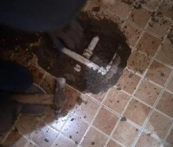 长岛卫生间漏水维修公司为您分享下卫生间渗水如何处理及注意事项
